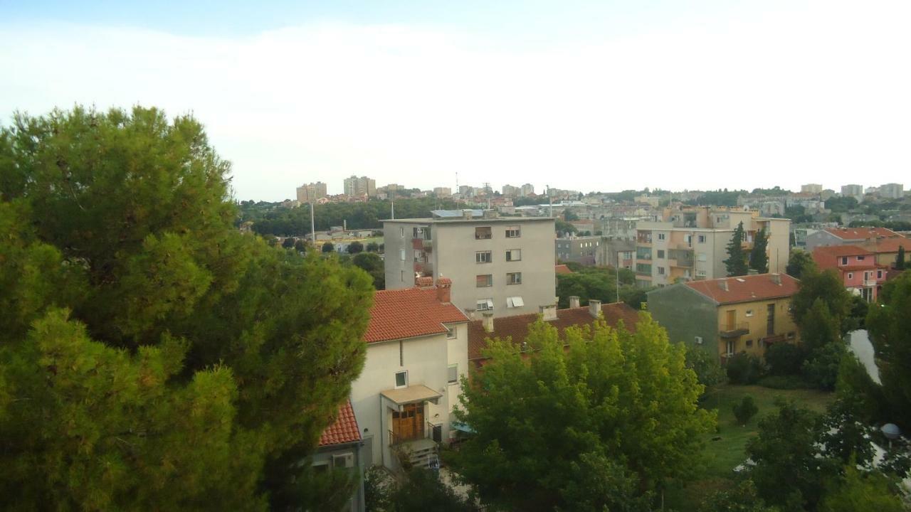Central Panoramic Apartment Pula Exterior photo